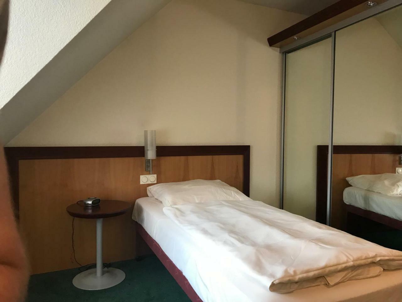 Hotel Gasthof Gruener Wald Hofheim am Taunus Εξωτερικό φωτογραφία